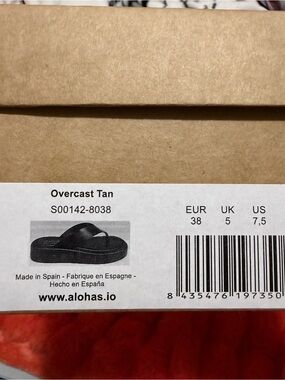 ALOHAS Tan Platform Flip Flops with Black Trim